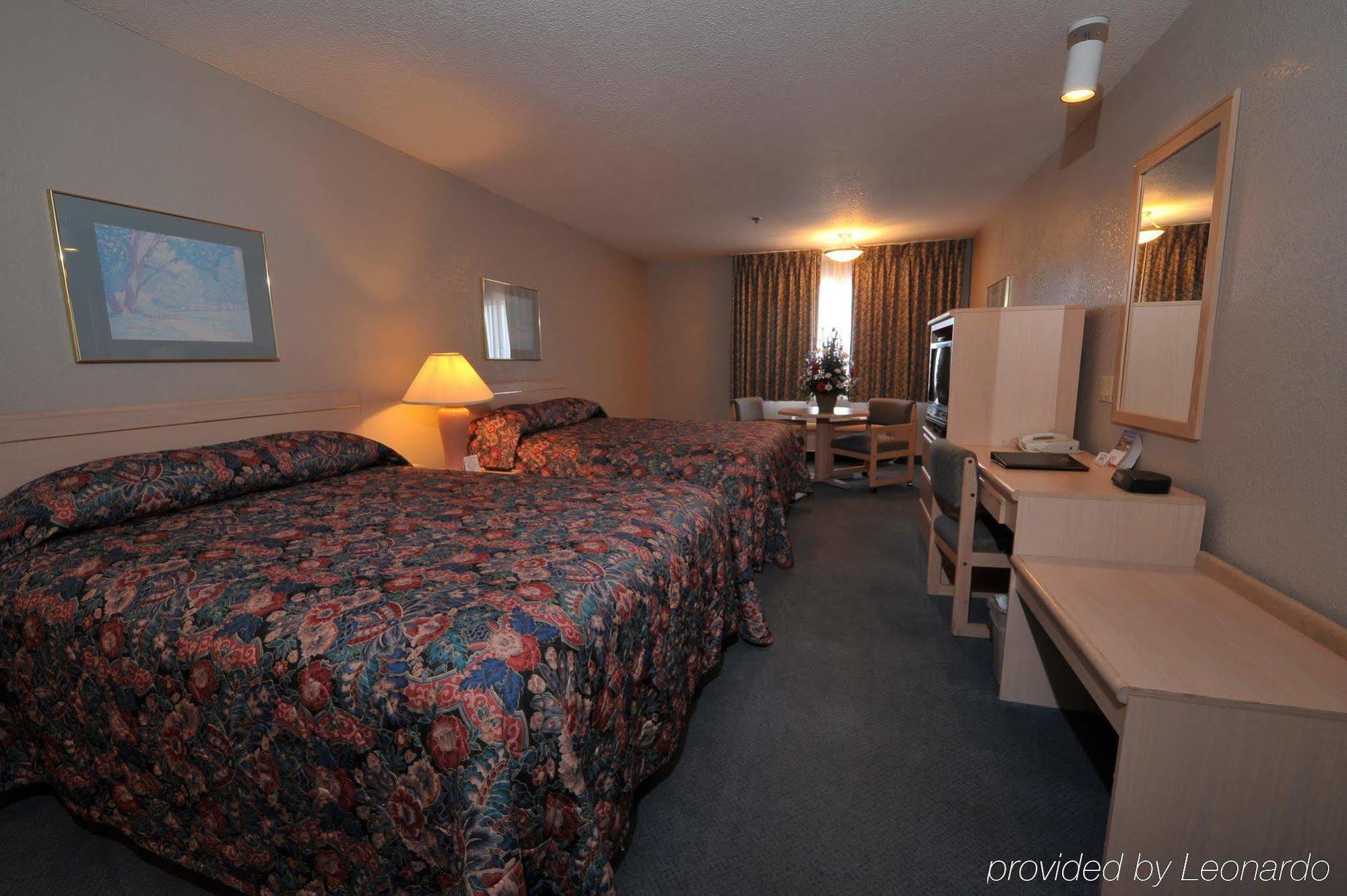 Shilo Inn Suites Hotel - Nampa Suites Habitación foto